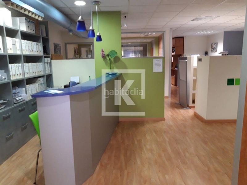 Foto 4714d879-8f4a-4b1d-bde5-d912d8828916. Office space with heating in Barri de les Corts Barcelona