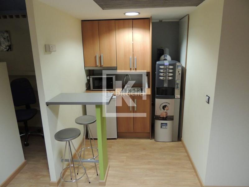 Foto 73929688-deea-4d9d-8bdb-e9e9f87aa086. Office space with heating in Barri de les Corts Barcelona