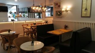 Traspàs Local Comercial a Calella. Licencia c3 y terraza en calella, maresme