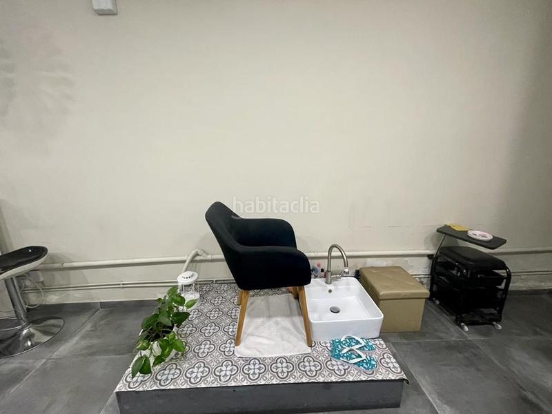 Foto 5e72461f-1e2e-4371-9eba-8305c4672e30. Traspàs local comercial a El Poble Sec - Parc de Montjuïc Barcelona