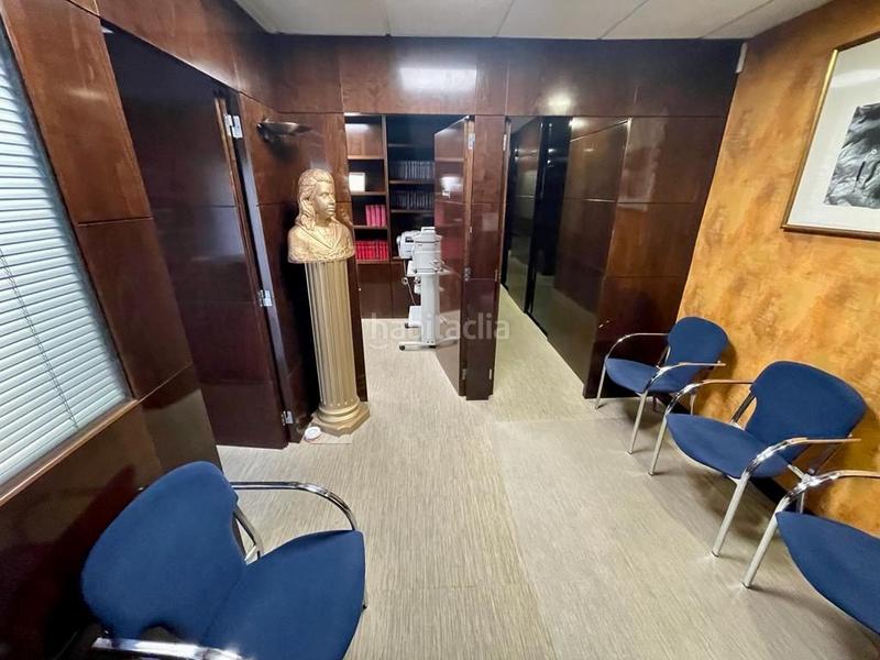 Foto 7abdce8f-fedb-440e-a564-5e6058031f72. Office space with heating in Sant Ramon - Maternitat Barcelona