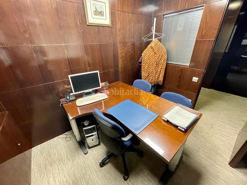 Foto ecbfbe38-5d08-4445-98c5-12d40e05092c. Office space with heating in Sant Ramon - Maternitat Barcelona