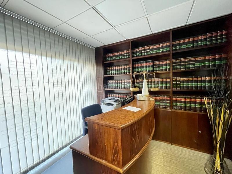 Foto f2553cf5-ee34-46f2-b3c7-baa522e8a0b6. Office space with heating in Sant Ramon - Maternitat Barcelona