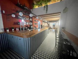 Business premise in El Poble Sec - Parc de Montjuïc