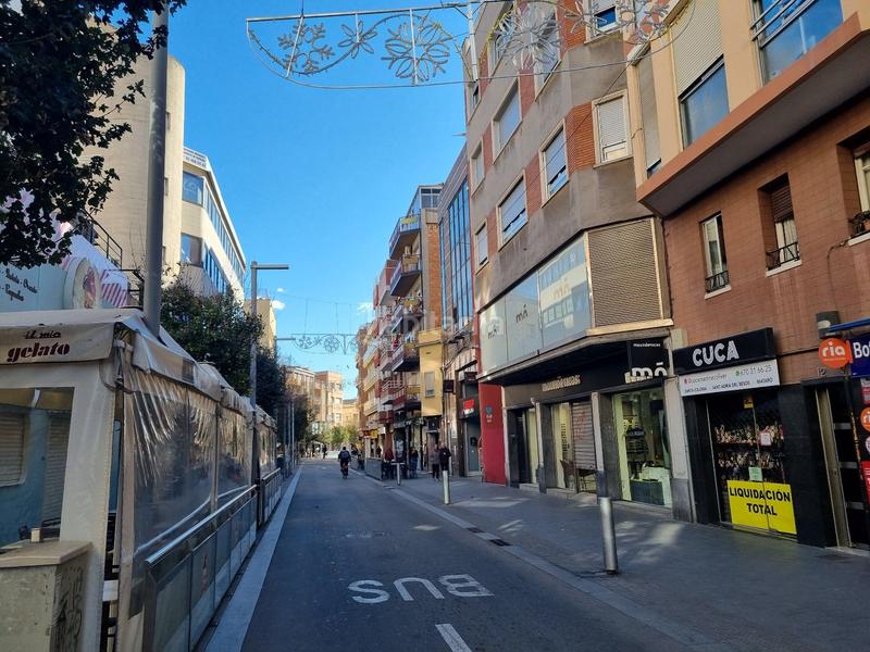 Foto 8eb461bb-9826-4e13-acf6-9226d33656ca. Transfer business premise in Centre Santa Coloma de Gramenet