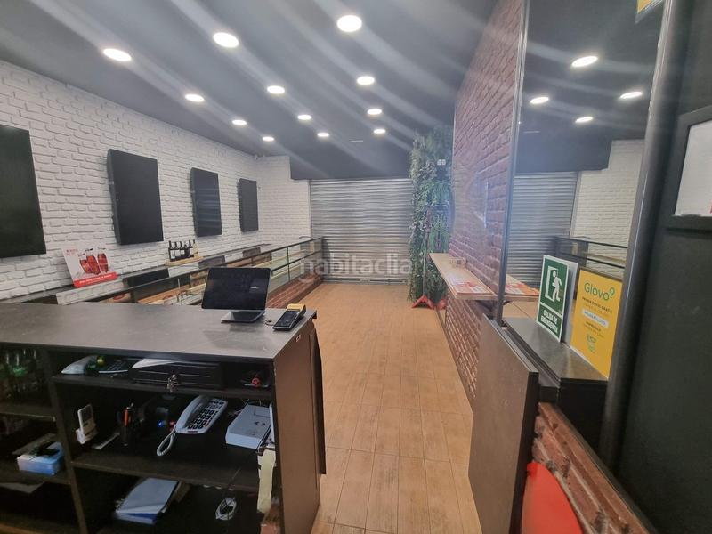 Foto 7e23a90a-7dd8-426c-a79b-b46d922aab74. Traspàs local comercial a Centre Santa Coloma de Gramenet