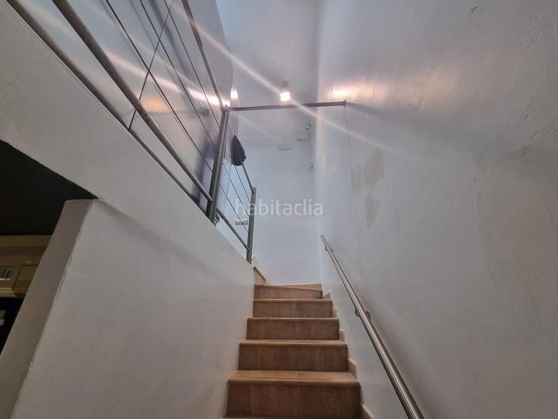 Foto fd098e48-80b3-40e7-8e3f-8cd2f355e71e. Traspàs local comercial a Centre Santa Coloma de Gramenet