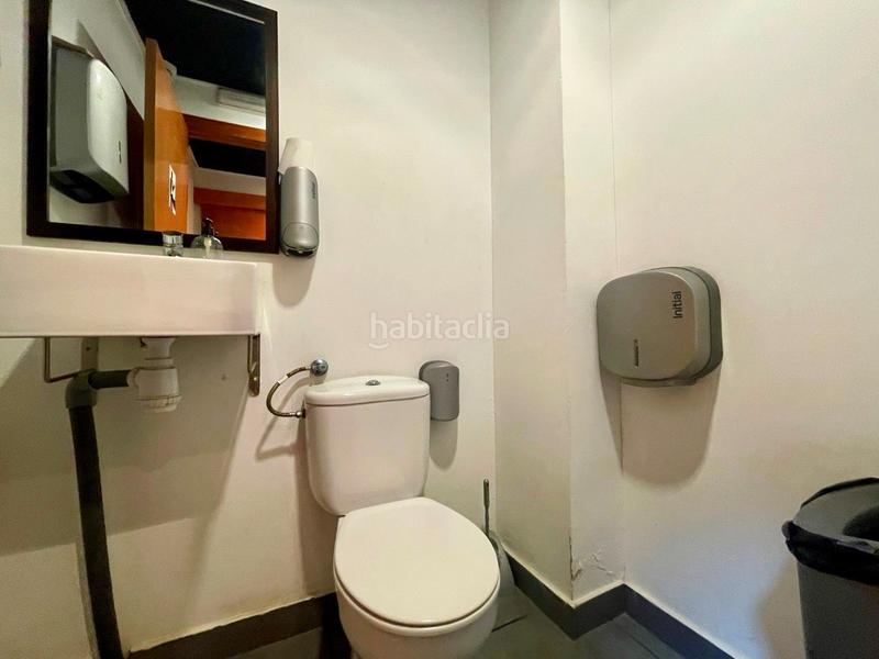 Foto 33e94a44-1dd5-46e4-b306-fae39c89aa26. Pas-de-porte local commercial dans Centre Granollers