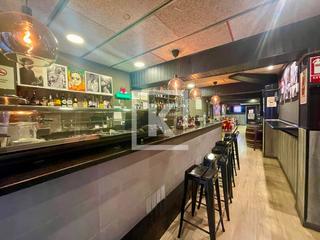 Traspàs Local Comercial a Sants. Traspaso bar restaurante cerca de pl. dosca en sants, barcelona
