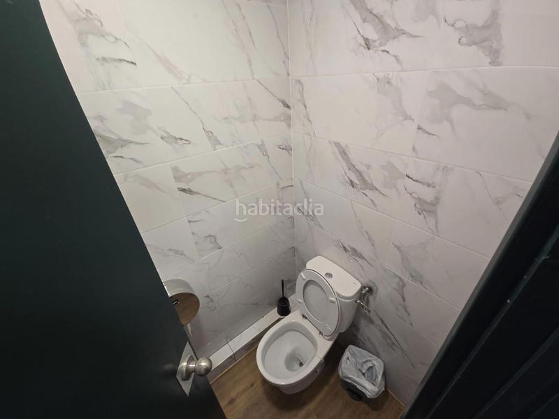 Foto d8c58d4e-ce9c-4aa2-8d8e-f85c7bf3dc92. Pas-de-porte local commercial dans Poblenou Barcelona