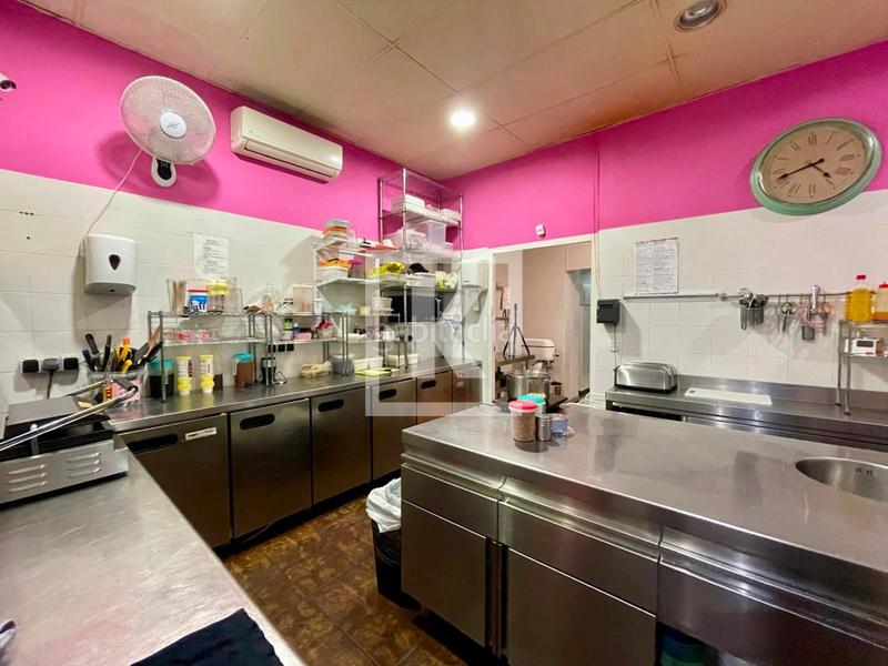 Foto 42b7a6a7-d6ec-4e64-bd26-0ff3e880e9da. Umzug geschäftsraum in L´Antiga Esquerra de l´Eixample Barcelona