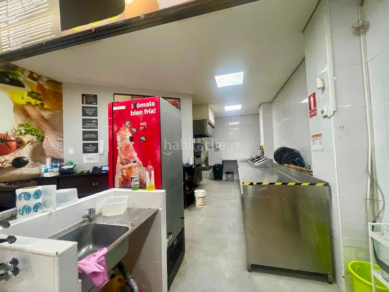 Foto 0454cfa1-97c3-4852-9a20-e4ee3f9e259e. Traspàs local comercial a La Gavarra Cornellà de Llobregat