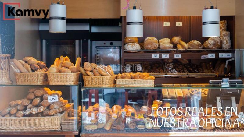 Foto 689a34c0-d6a3-4665-8e6d-fd59e0bcbe8a. Traspaso local comercial traspaso de panadería con degustación en la Bufalà, en Badalona