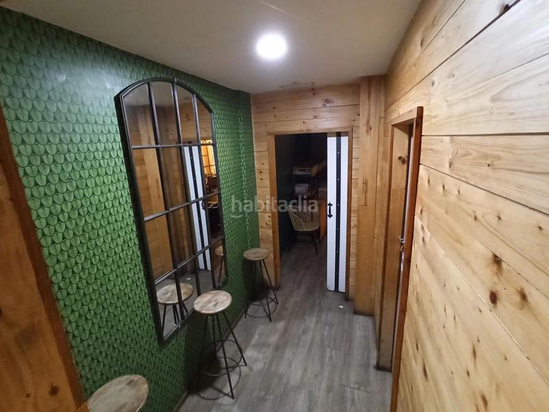 Foto 11fb28fc-004d-4386-82fa-3e38744f68fd. Traspaso local comercial traspaso restaurante zona de ocio en sant gervasigalvany. en Barcelona