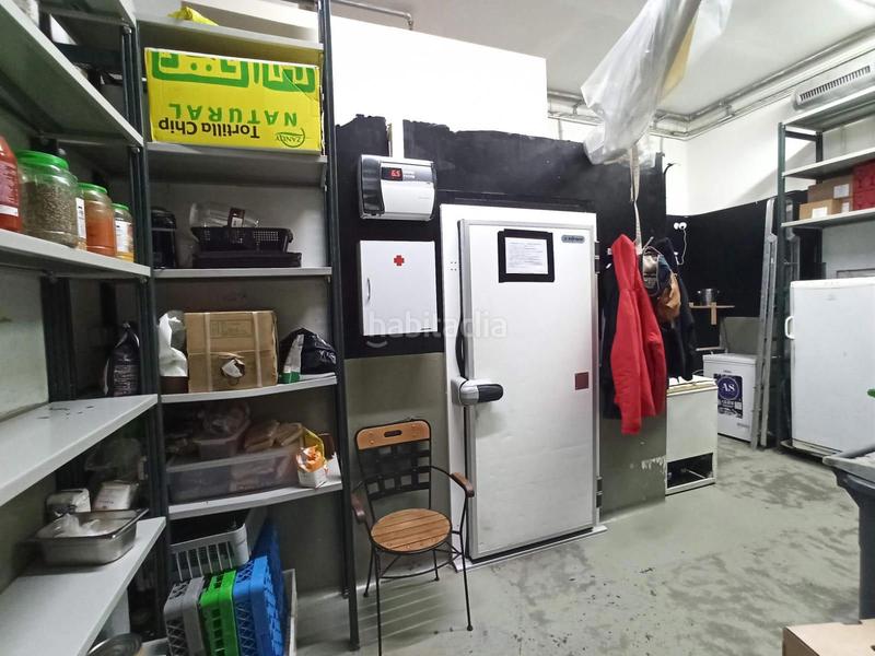 Foto 6fca4527-9e91-425d-8344-1f79d312c0c4. Traspaso local comercial traspaso restaurante zona de ocio en sant gervasigalvany. en Barcelona