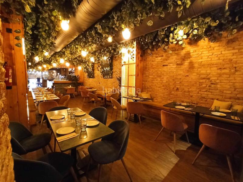 Foto fdaaebcb-e352-4e9c-81fa-37e21c55fefd. Traspaso local comercial traspaso restaurante zona de ocio en sant gervasigalvany. en Barcelona