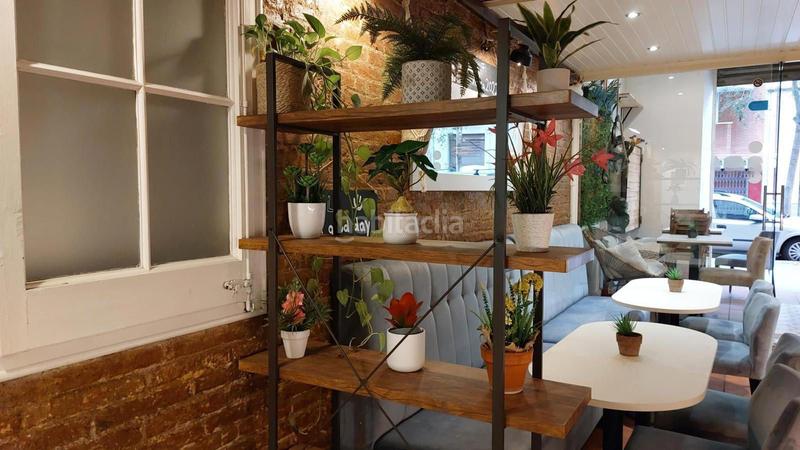 Foto 7fe571cc-d730-4d44-8d6e-585799f9e3a4. Pas-de-porte local commercial dans La Nova Esquerra de l´Eixample Barcelona