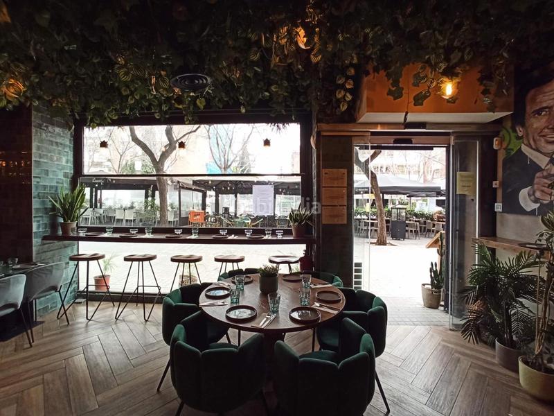 Foto 201a00dc-3410-4c62-9bc3-3a0b3a88267f. Pas-de-porte local commercial dans Tres Torres Barcelona