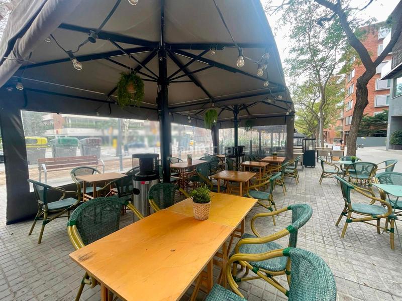 Foto 83a7b15e-9120-46cf-ad77-0088f98e548b. Pas-de-porte local commercial dans Tres Torres Barcelona