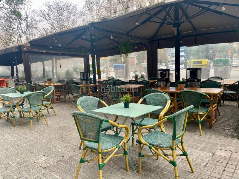 Foto eb83d985-1300-4817-9380-ee19b2debcb0. Pas-de-porte local commercial dans Tres Torres Barcelona