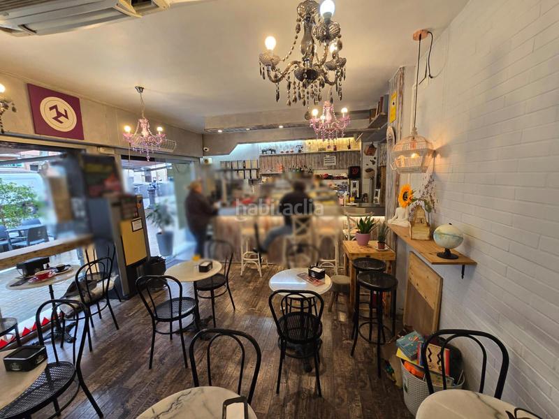 Foto 5cd1f88a-e5c3-40ad-9f77-1172319271e2. Traspaso local comercial traspaso de barcafetería en funcionamiento en Poblenou, en Barcelona