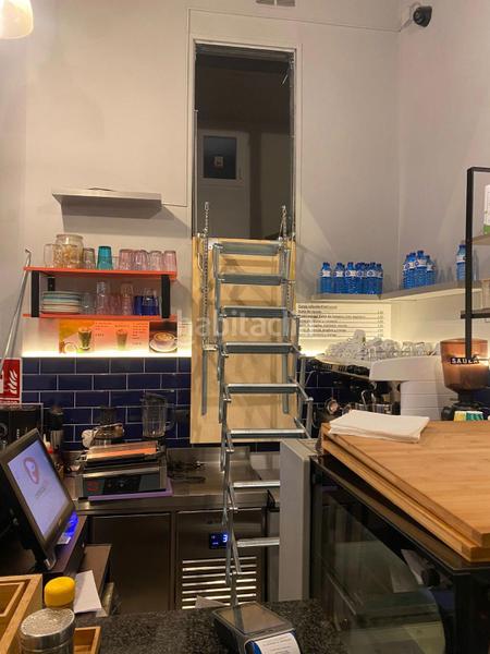 Foto 2633b5d9-1ee5-45d9-889e-b39857408b27. Trapasso locale commerciale in Sant Antoni Barcelona