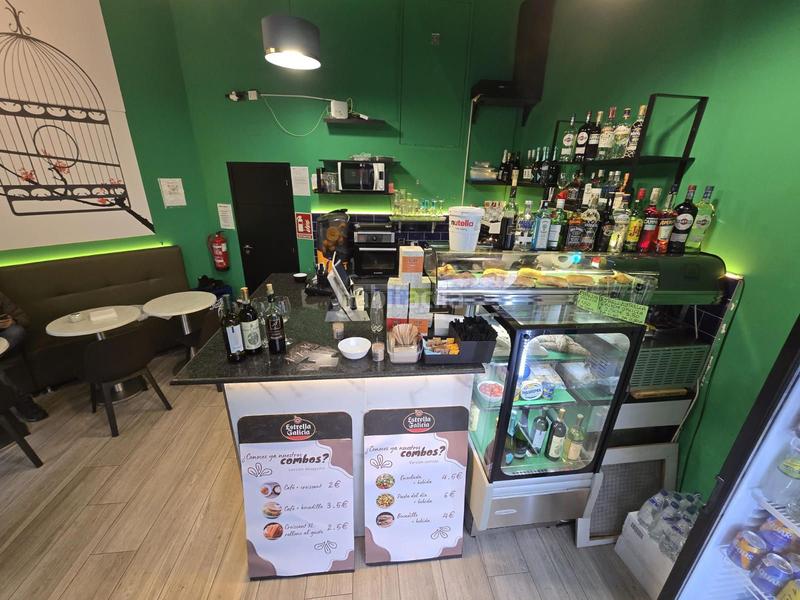 Foto b2c12240-1695-4cad-9ba5-f8db284df1f1. Trapasso locale commerciale in Sant Antoni Barcelona