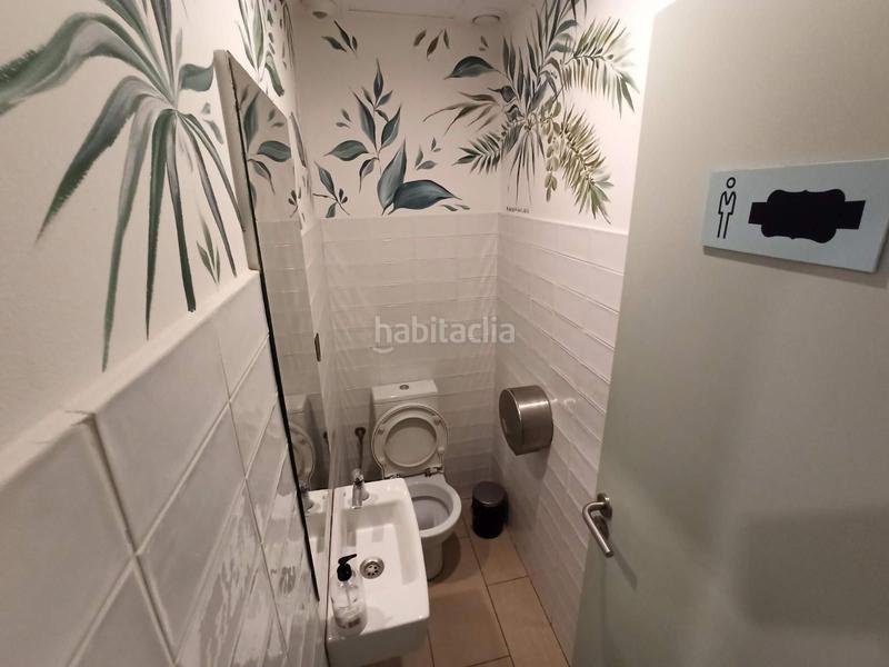 Foto aa0f7523-c1e5-4da3-bf82-405393efa101. Trapasso locale commerciale in Barri de les Corts Barcelona