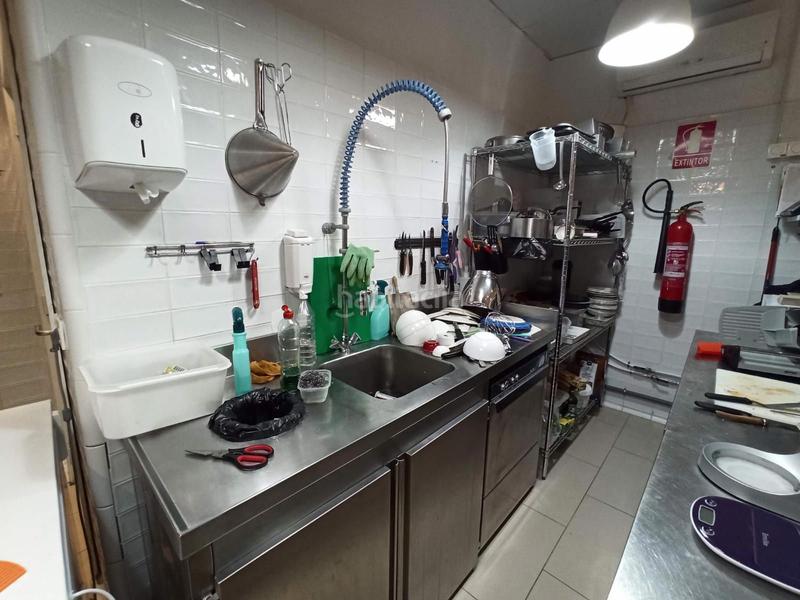 Foto c2c1c402-24b6-4a10-855a-312c6b7c430e. Trapasso locale commerciale in Barri de les Corts Barcelona