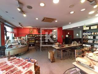 Umzug Geschäftsraum in Poblenou. Traspaso charcutería y bodega con degustación en poblenou  barce