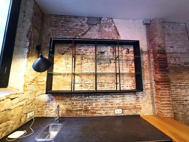 Foto d6407a11-6d9e-4960-8cac-ad1fd7509ef1. Pas-de-porte local commercial dans St. Pere - Sta. Caterina - El Born Barcelona