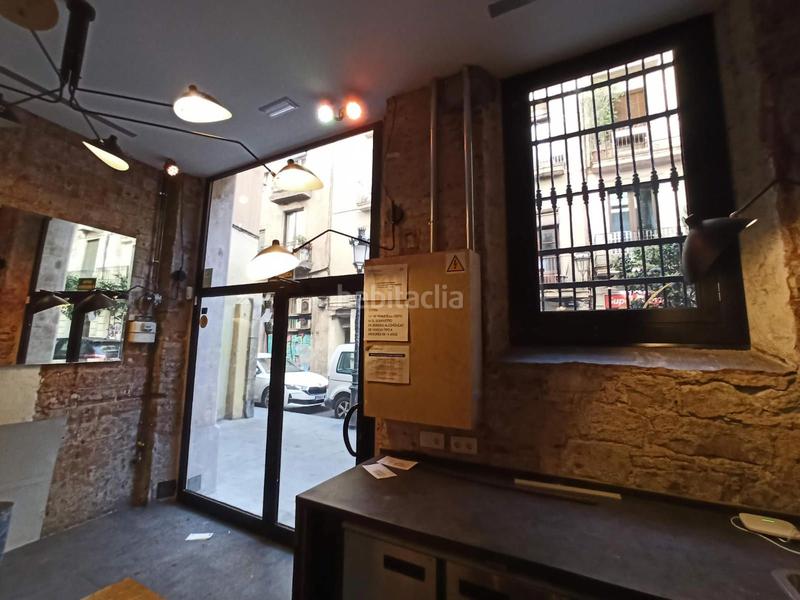 Foto e66cb139-f2ae-4201-965f-e98aff6c0806. Pas-de-porte local commercial dans St. Pere - Sta. Caterina - El Born Barcelona