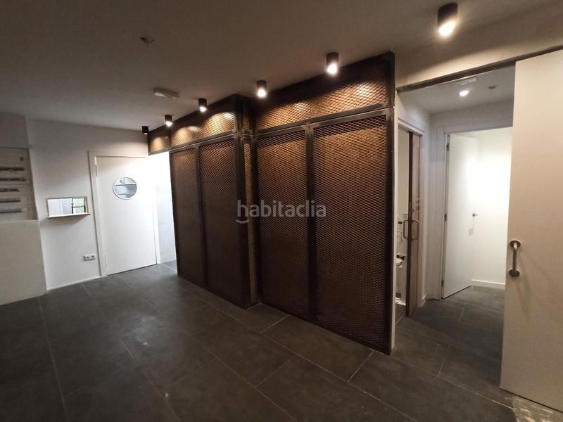 Foto fd23d325-caff-40ad-9c7b-7c226ff501ab. Pas-de-porte local commercial dans St. Pere - Sta. Caterina - El Born Barcelona