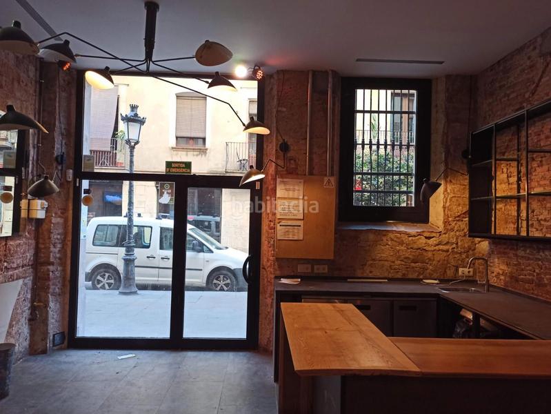 Foto eab51321-eddf-4cd0-9117-dd380c60a0db. Traspàs local comercial a St. Pere - Sta. Caterina - El Born Barcelona