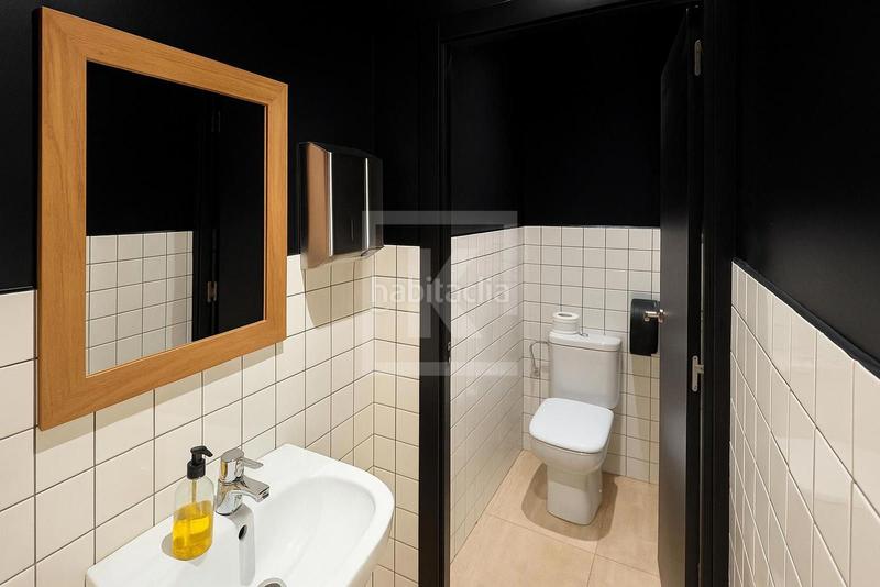 Foto e411bf63-0c87-423e-b16d-40775915f947. Transfer business premise in Dreta de l´Eixample Barcelona