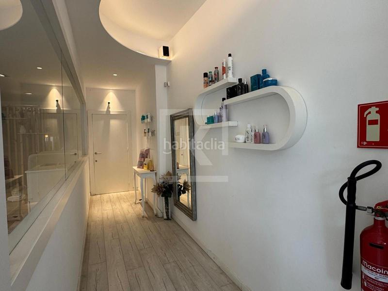 Foto 7b7f2aad-ce47-4529-a9ab-97f2f6e09ed3. Pas-de-porte local commercial dans Barri de les Corts Barcelona