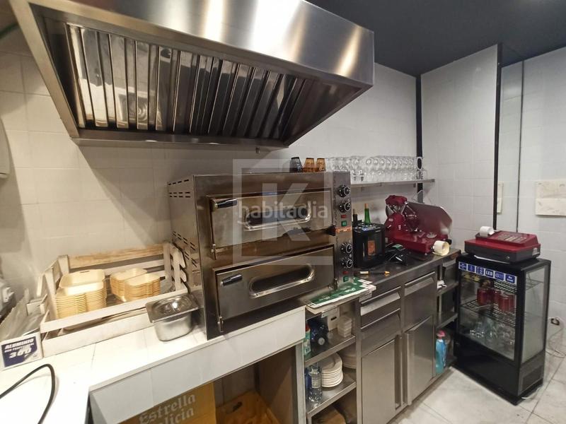 Foto 35c540fe-0703-4e35-a6ce-0452e3412251. Pas-de-porte local commercial dans La Nova Esquerra de l´Eixample Barcelona