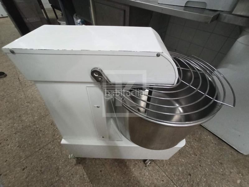 Foto 5a2079b6-fda6-49e1-bdbc-d1d8796a8644. Traspàs local comercial a La Nova Esquerra de l´Eixample Barcelona