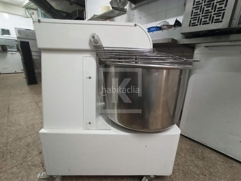 Foto fe087938-7bdb-4c5d-80a0-4abe10611aff. Umzug geschäftsraum in La Nova Esquerra de l´Eixample Barcelona