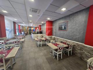 Traspàs Local Comercial a El Poble Sec - Parc de Montjuïc. Restaurante de 275 m con aforo de 76 en traspaso  zona poblesec