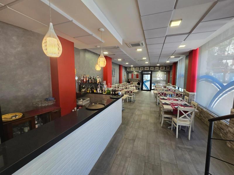 Foto af14f26d-8ecd-4e67-8098-e689538af387. Trapasso locale commerciale in El Poble Sec - Parc de Montjuïc Barcelona