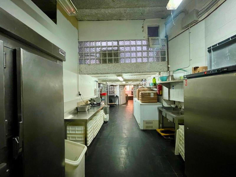 Foto b9d6dc3c-89bd-4335-b8ed-1f3072148d12. Traspàs local comercial a Vila de Gràcia Barcelona