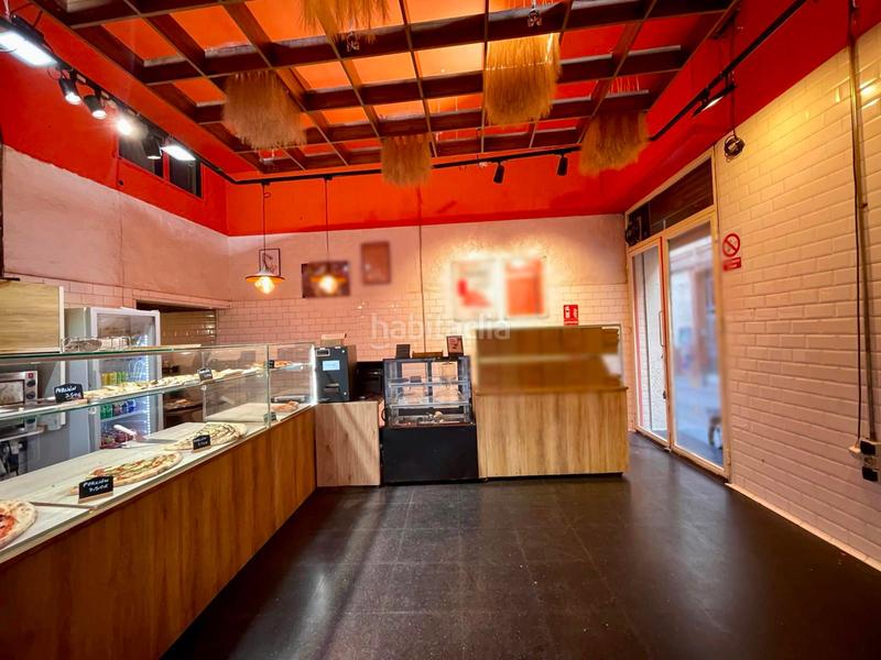 Foto cb4ae08c-69fa-4da1-a680-d3727bad94c4. Traspaso local comercial traspaso panadería en esquina en Vila de Gràcia alto tránsito peatonal en Barcelona