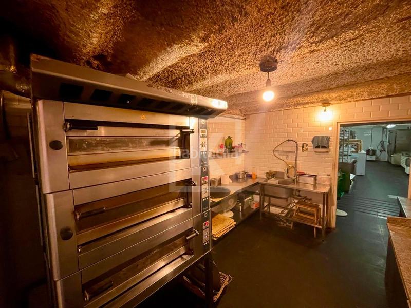 Foto 2f3a724b-ed4a-4d56-8b1a-65bb055c74b3. Trapasso locale commerciale in Vila de Gràcia Barcelona