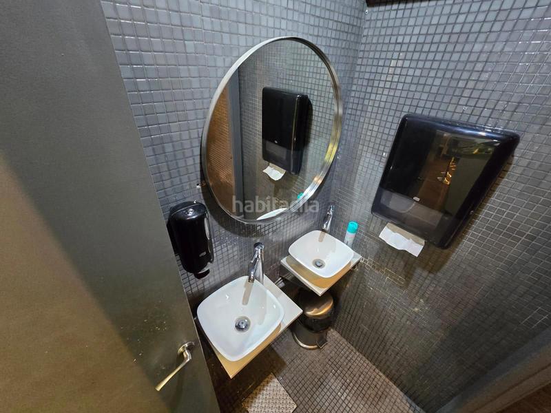 Foto 045712a2-5a9d-4c3e-a2f3-0317c2701473. Trapasso locale commerciale in Dreta de l´Eixample Barcelona