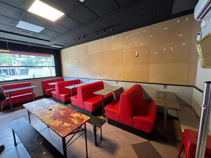 Foto 3d0c45ad-1a81-423e-a8f1-bcf1f5ee6c15. Traspaso local comercial oportunidad en El Clot restaurantebar equipado con terrazac3 mixta en Barcelona