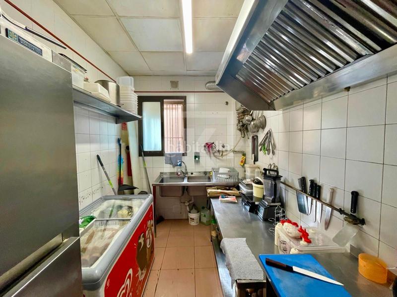 Foto 641ee562-ebfa-49c5-9fce-f06e55f65c4c. Traspaso local comercial oportunidad en El Clot restaurantebar equipado con terrazac3 mixta en Barcelona