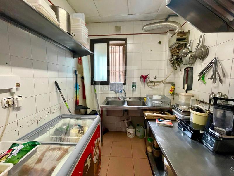 Foto 582c4478-6f48-4308-b2d3-4175c97e8003. Trapasso locale commerciale in El Clot Barcelona