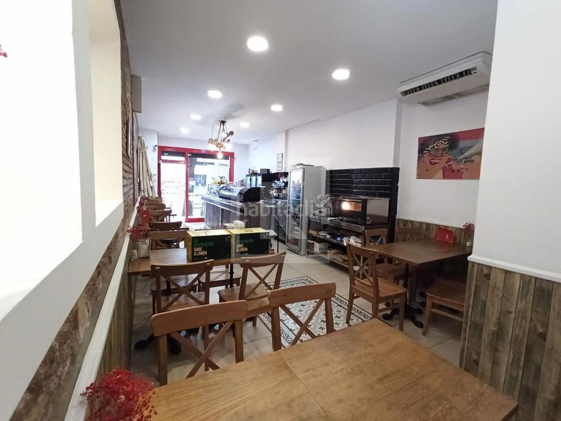 Foto 0365ee41-7891-4daa-84c7-0682cc12d3ad. Traspaso local comercial bar en traspaso en el Guinardó licencia c1 y terraza en Barcelona