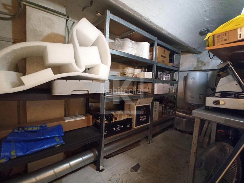 Foto 0a02e04e-a88f-4d94-81dc-f40ea72b2288. Traspaso local comercial bar en traspaso en el Guinardó licencia c1 y terraza en Barcelona